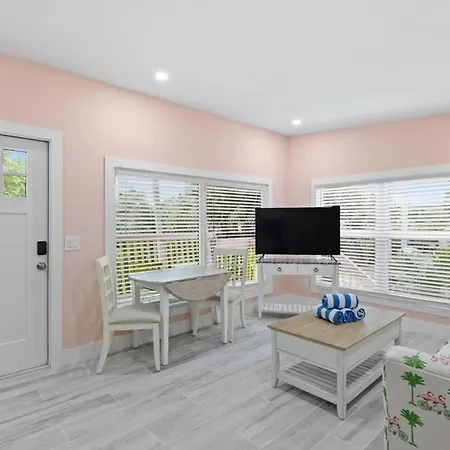 Charming Suite With Balcony And Bikes In Historic Sandpiper Inn Sanibel Exterior photo
